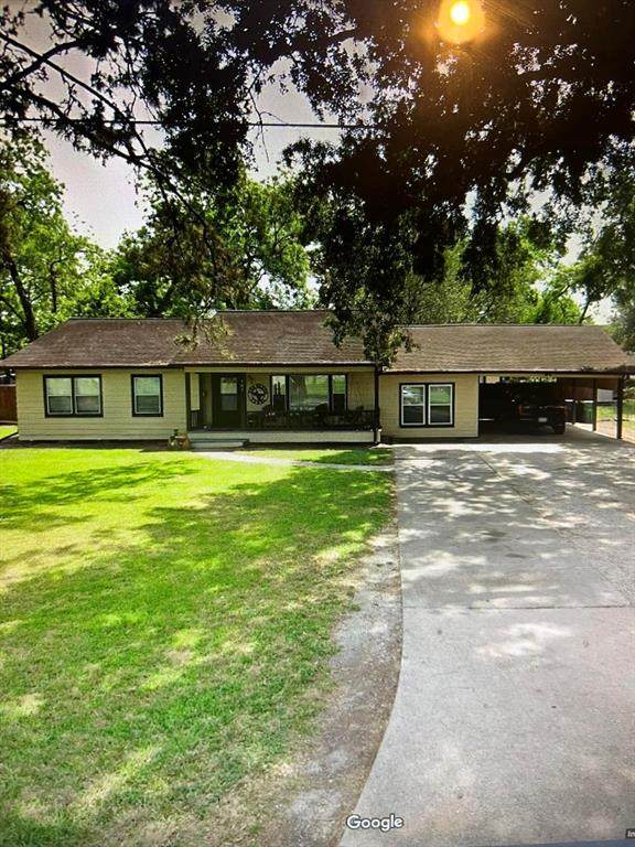 705 Elm Street - Photo 1