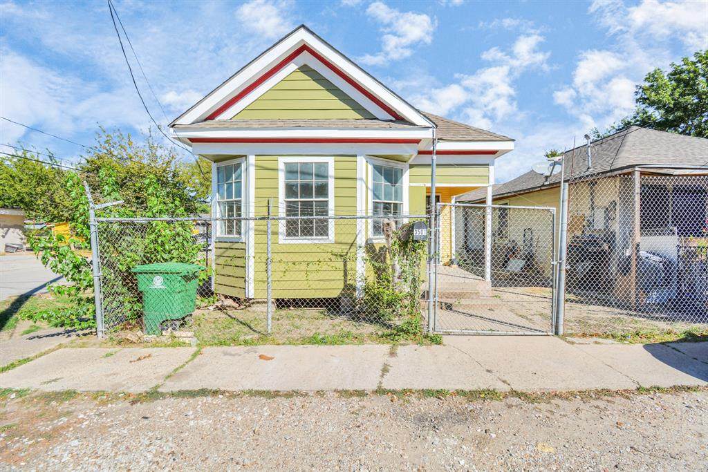 3501 Sarah Street - Photo 1