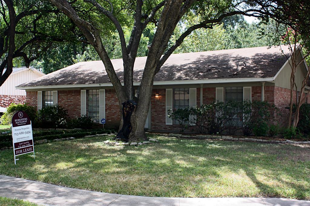 10683 Mayfield Road - Photo 1