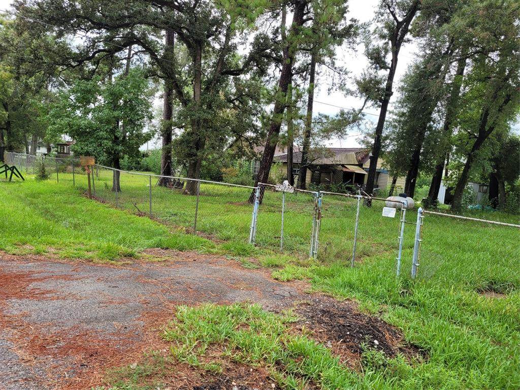 10127 Meadowvine Drive - Photo 1