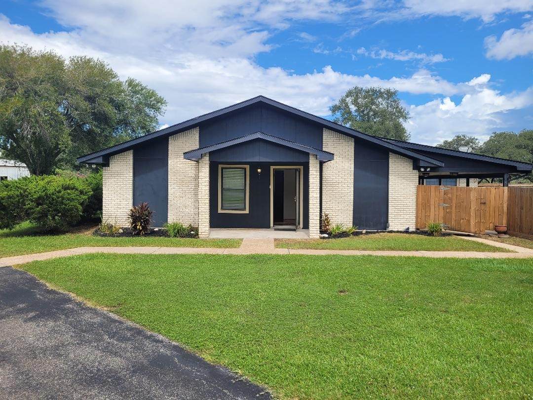 3744 County Road 949 B - Photo 1