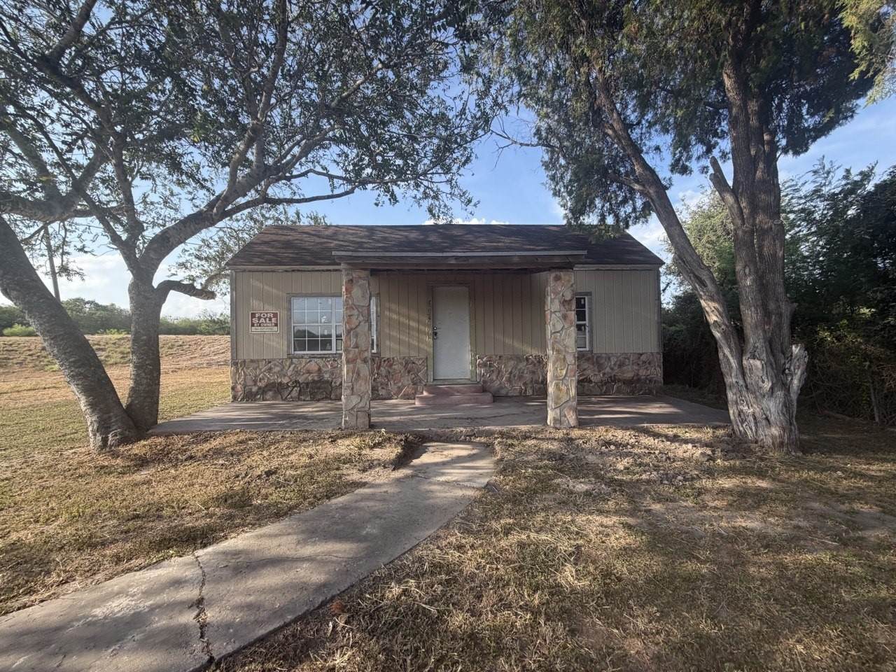 1234 Easterling Drive - Photo 1