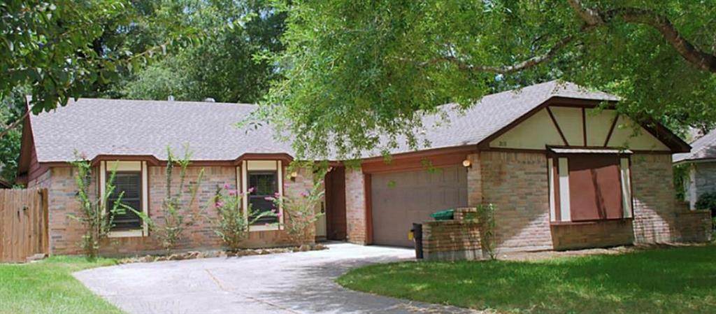 2031 Wooded Oaks Drive - Photo 1