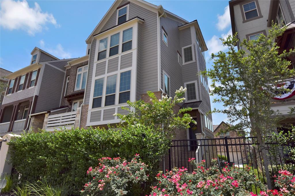 9639 Towne Lake Parkway - Photo 1