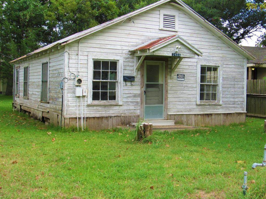 2404 Fulton Street - Photo 1