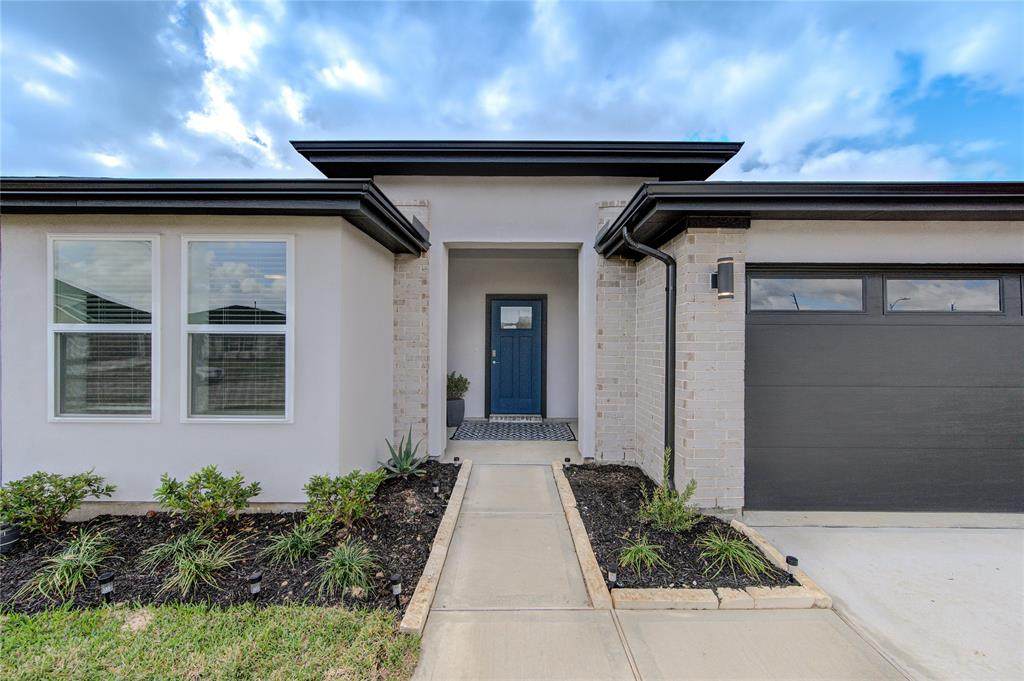 29834 Reagans Ranch Drive - Photo 1