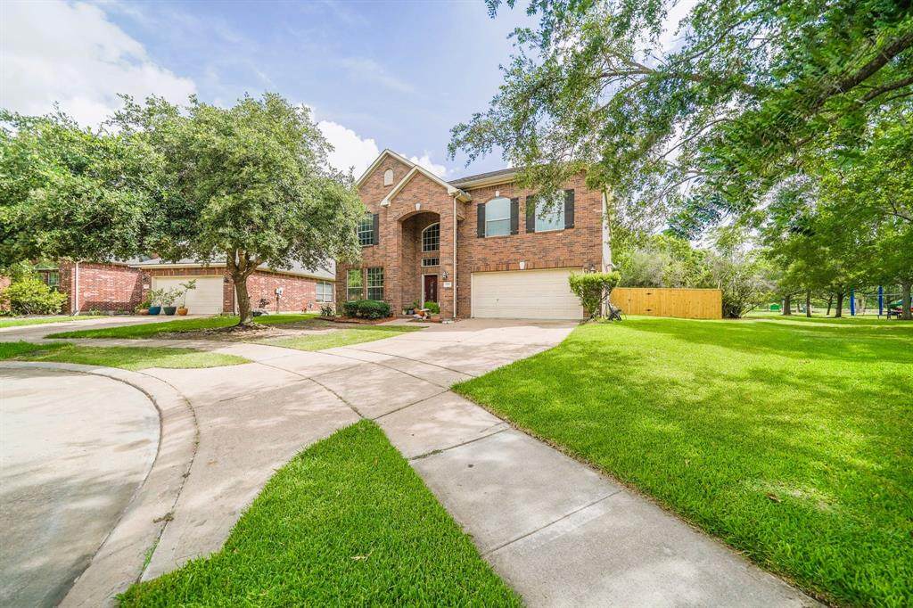 5717 Shady Hollow Court - Photo 1