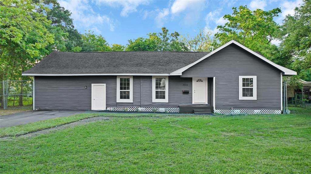 7015 Brace Street - Photo 1