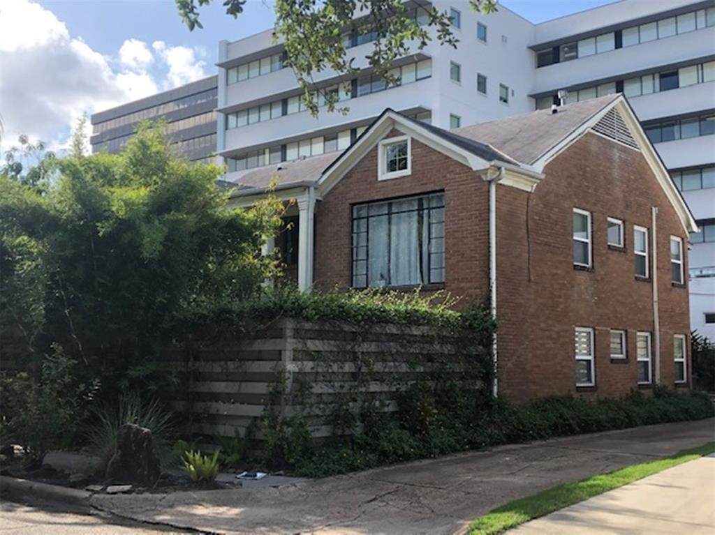 2504 Algerian Way - Photo 1