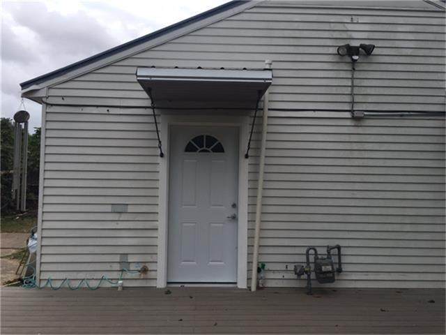 3102 Jarvis Street - Photo 1