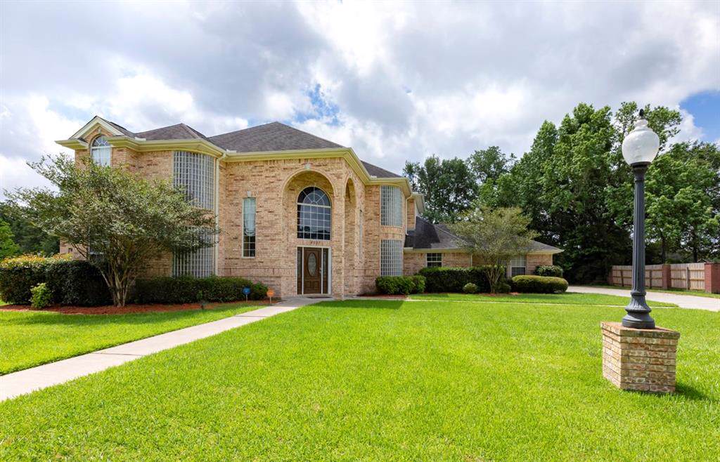 4907 Bentwood Drive - Photo 1