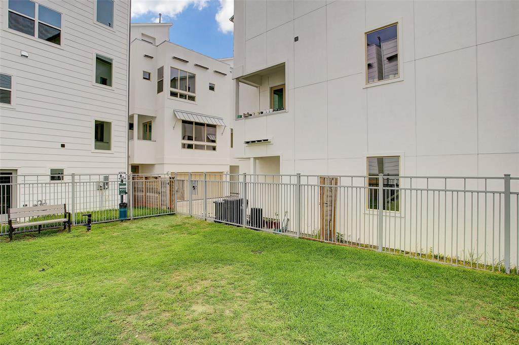 3016 Markle Drive - Photo 1