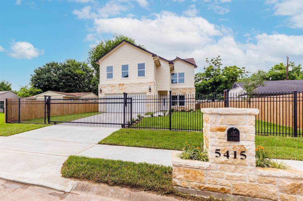5415 Thrush Drive - Photo 1