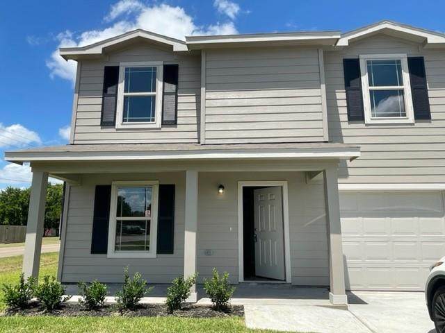 2820 Avenue D - Photo 1