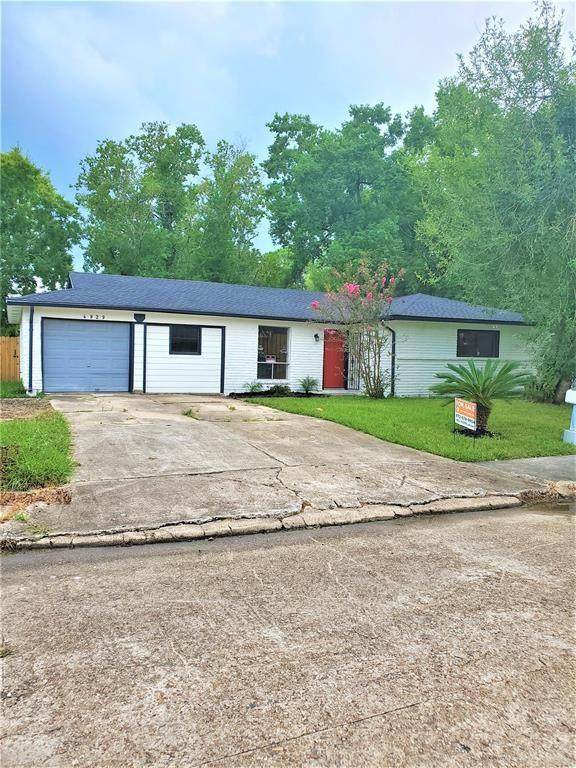 4929 Ridge Creek Drive - Photo 1