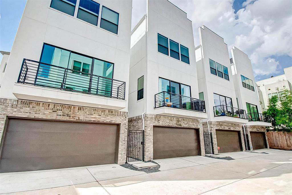 5709 Larkin Street - Photo 1