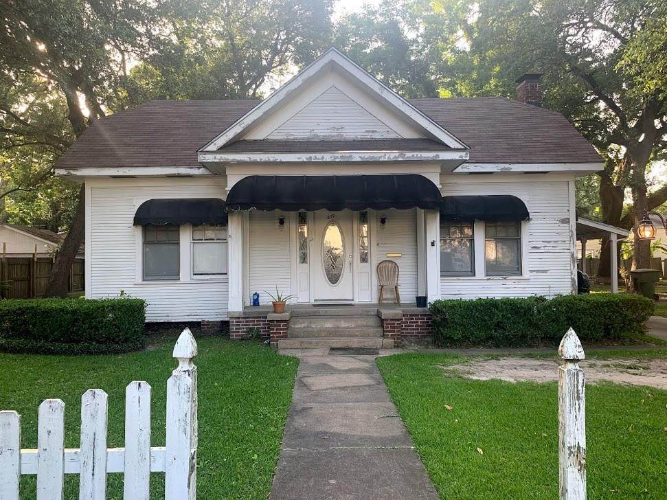 4619 Springdale Street - Photo 1