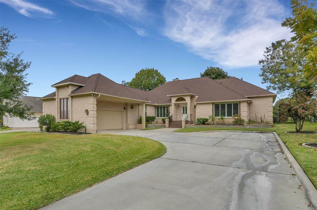 105 April Waters Drive - Photo 1