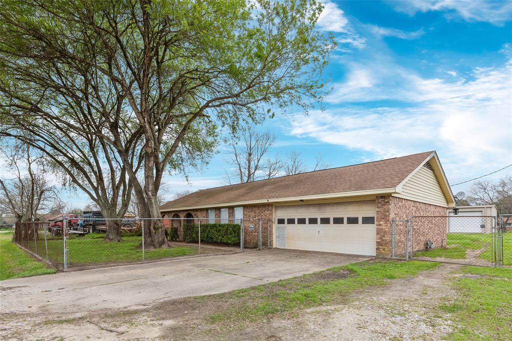 2307 Barbers Hill Road - Photo 1