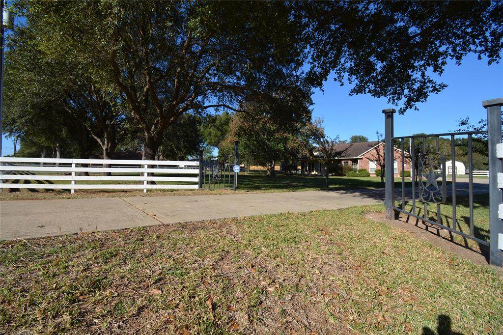 2332 Fm 1094 Road - Photo 1
