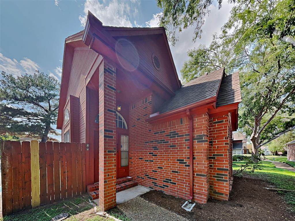6629 Queensclub Drive - Photo 1