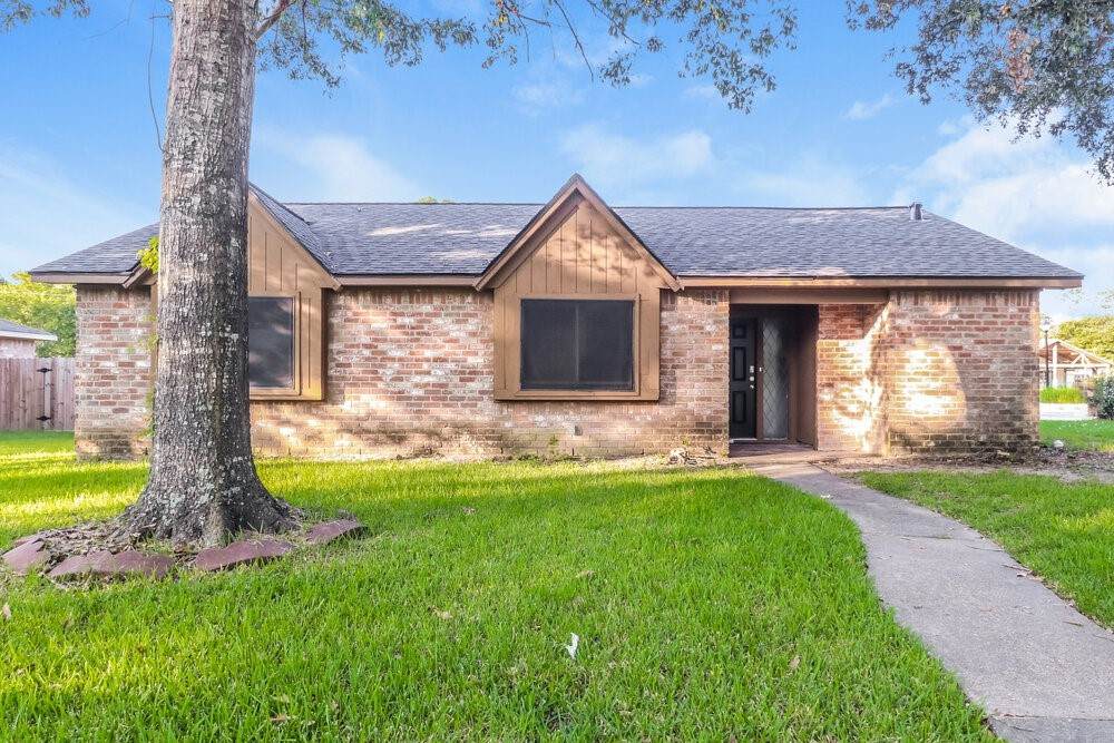 4714 Glendower Drive - Photo 1