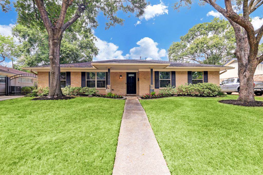 6210 Rutherglenn Drive - Photo 1