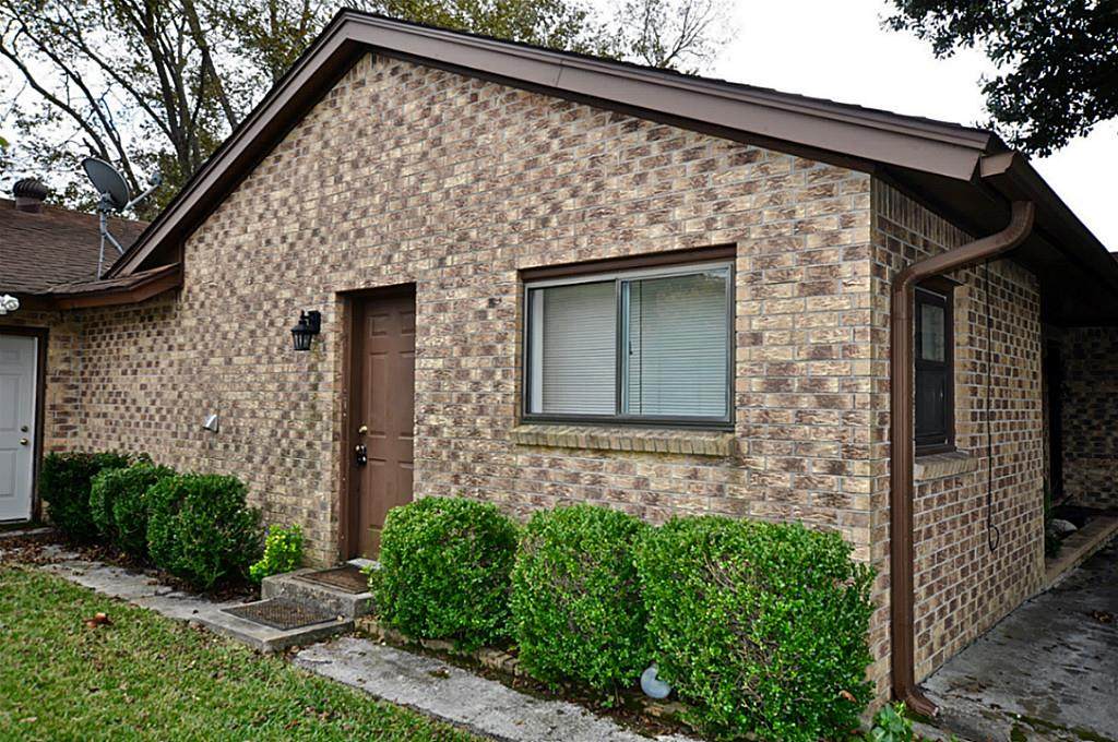 503 Lakeland Drive - Photo 1