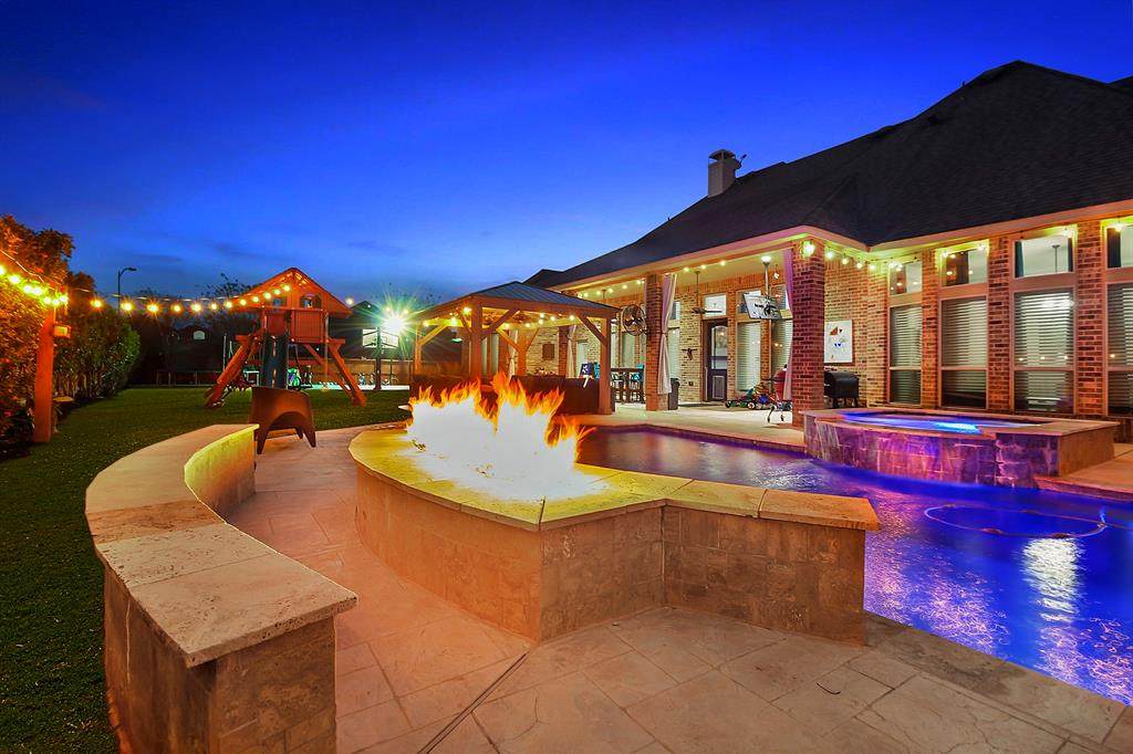 28602 Firethorne Road - Photo 1