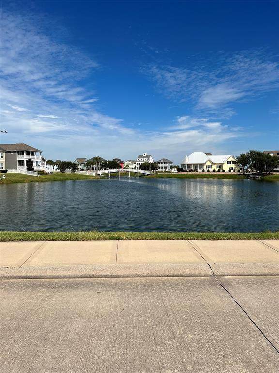 2 Westwind Road - Photo 1