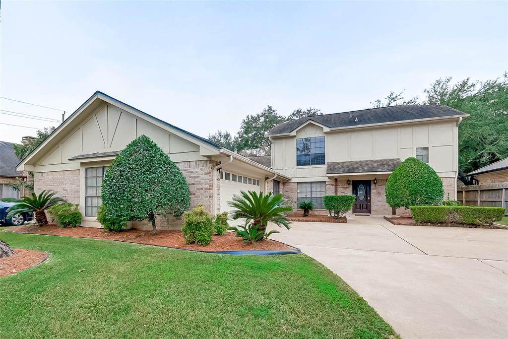 1718 Carriage Way - Photo 1
