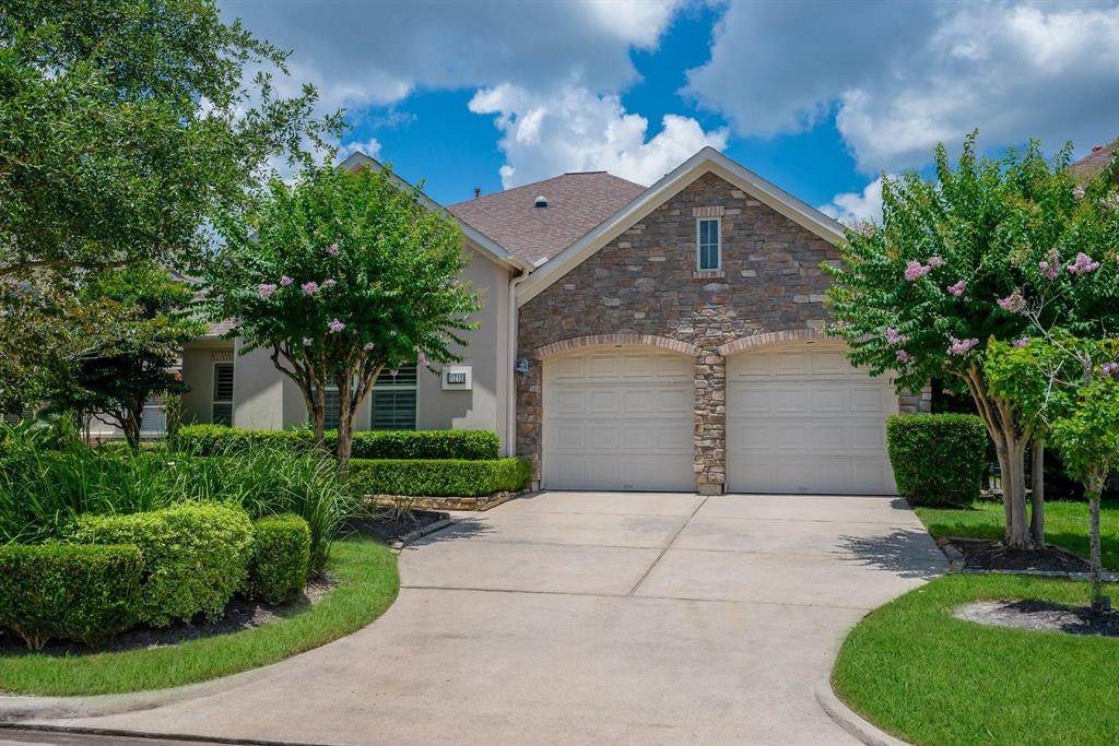 11210 St Laurent Lane - Photo 1