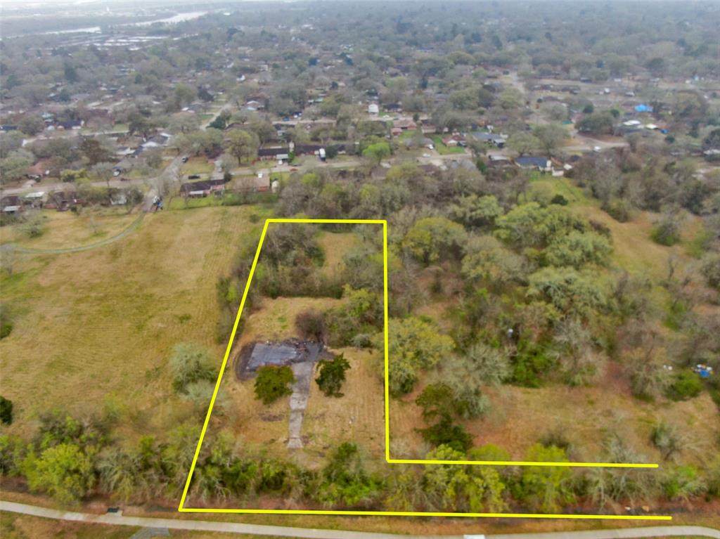 1404 Sheridan Drive - Photo 1