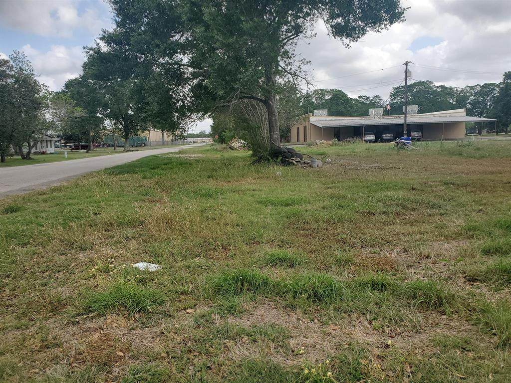 610 West Street - Photo 1
