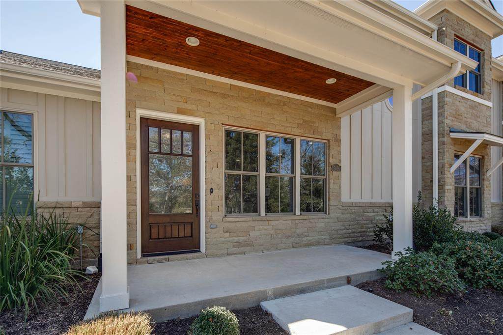 2818 Maroon Court - Photo 1