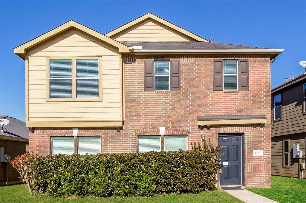 1227 Grassy View Drive - Photo 1