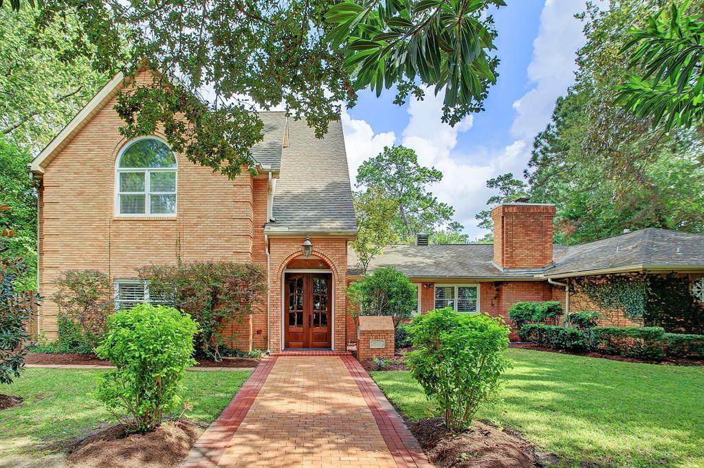 614 Lindenwood Drive - Photo 1