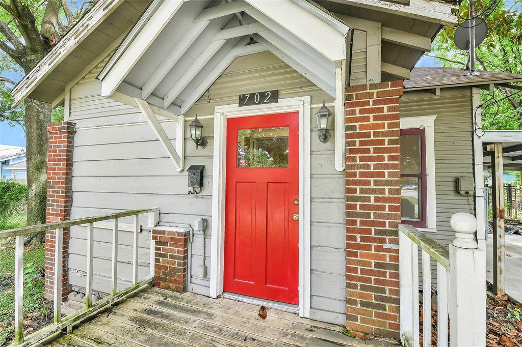 702 Caplin Street - Photo 1