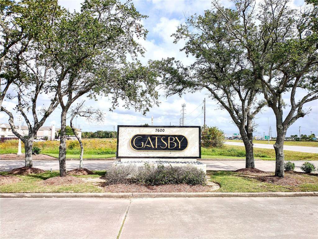 7600 Emmett F Lowry Expressway - Photo 1