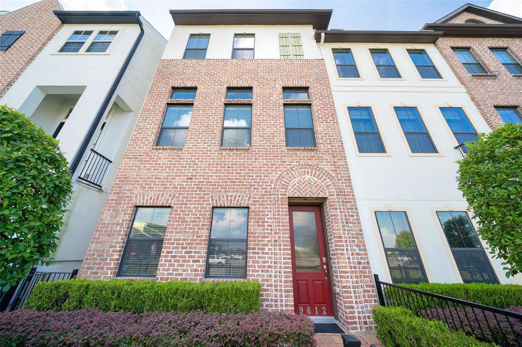9612 Knight Road - Photo 1
