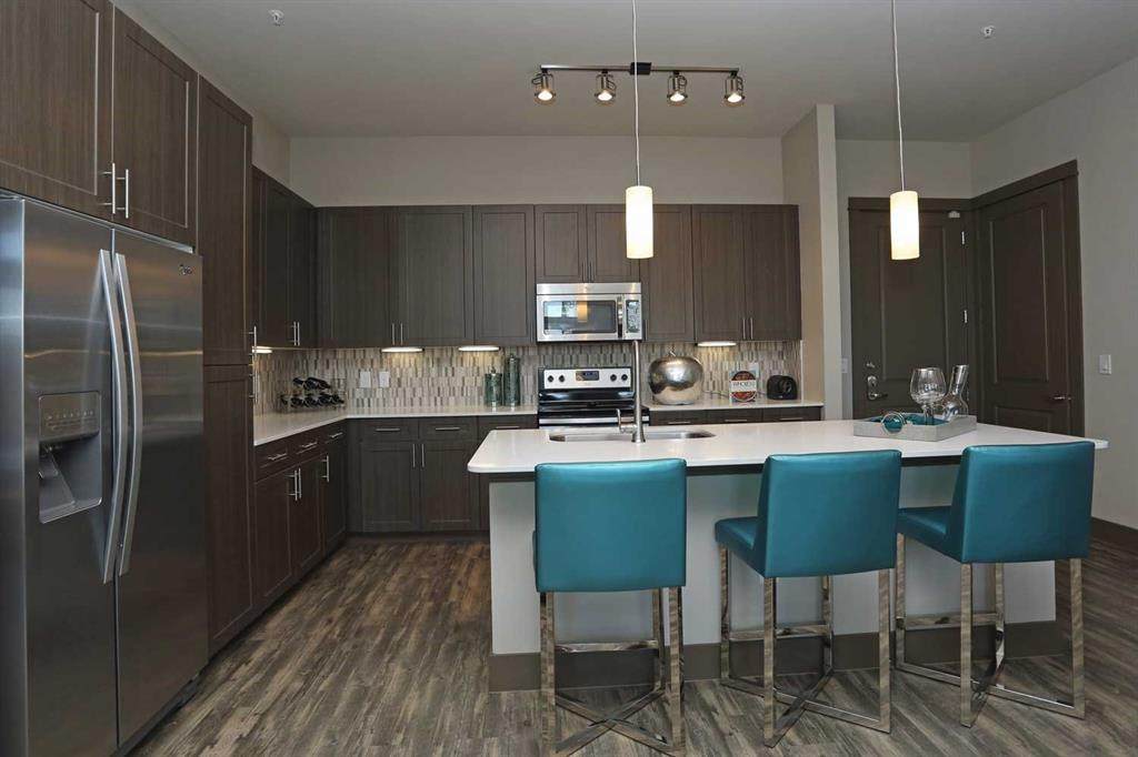 5454 Washington Avenue - Photo 1