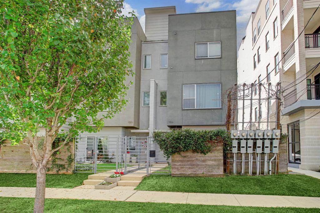 1518 Blodgett Street - Photo 1