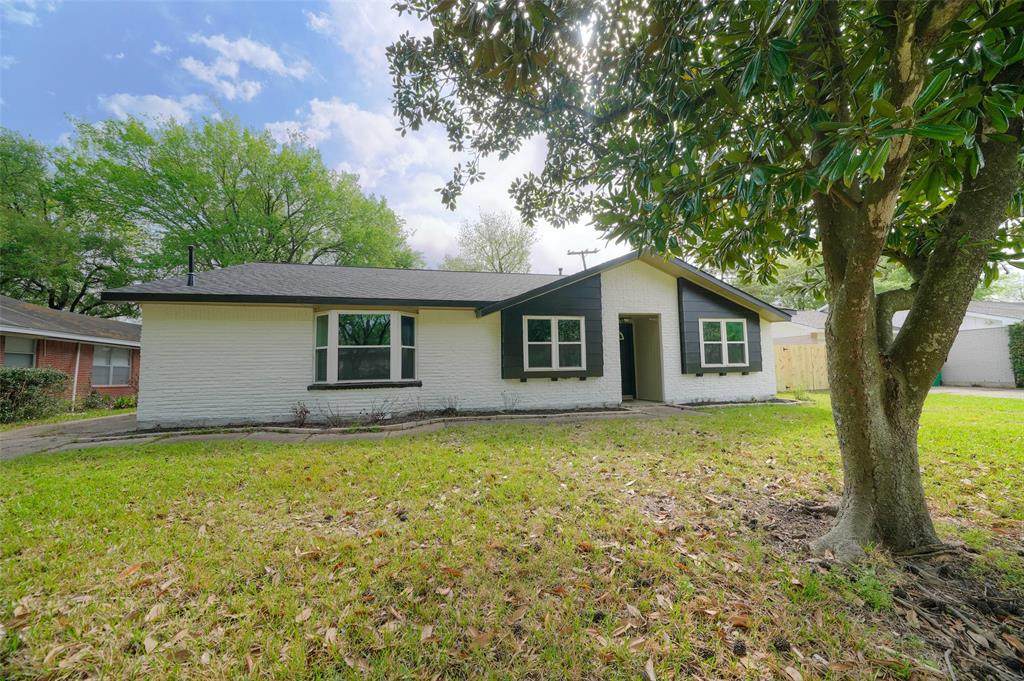 10827 Moonlight Drive - Photo 1