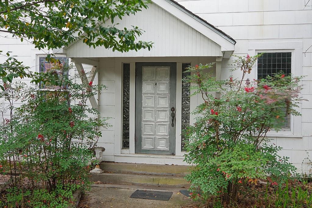 1404 Allston Street - Photo 1