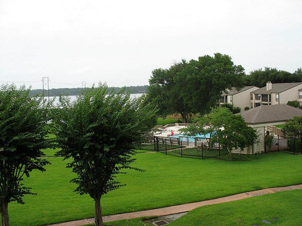 205-D Lakeview Terrace - Photo 1
