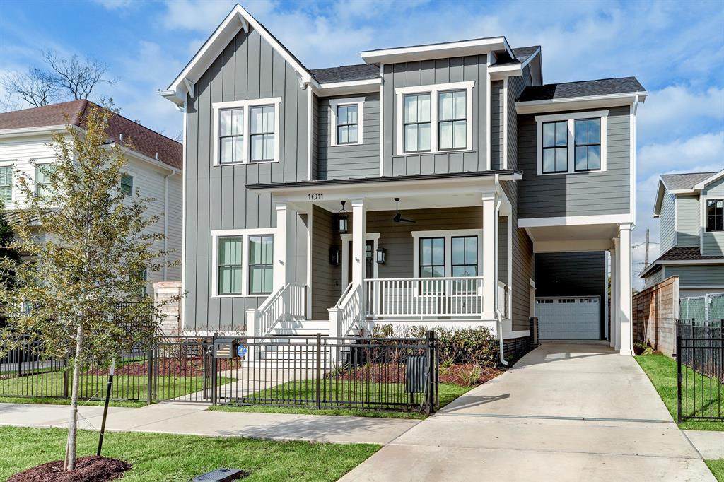 1011 7th Street - Photo 1