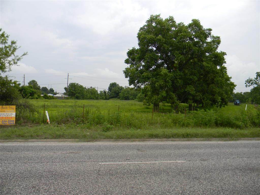 1414 Highway 90 - Photo 1