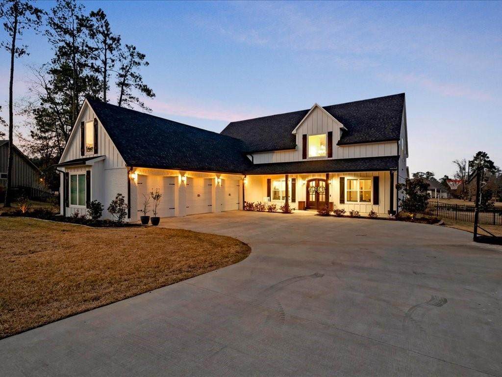 106 Riviera Drive - Photo 1