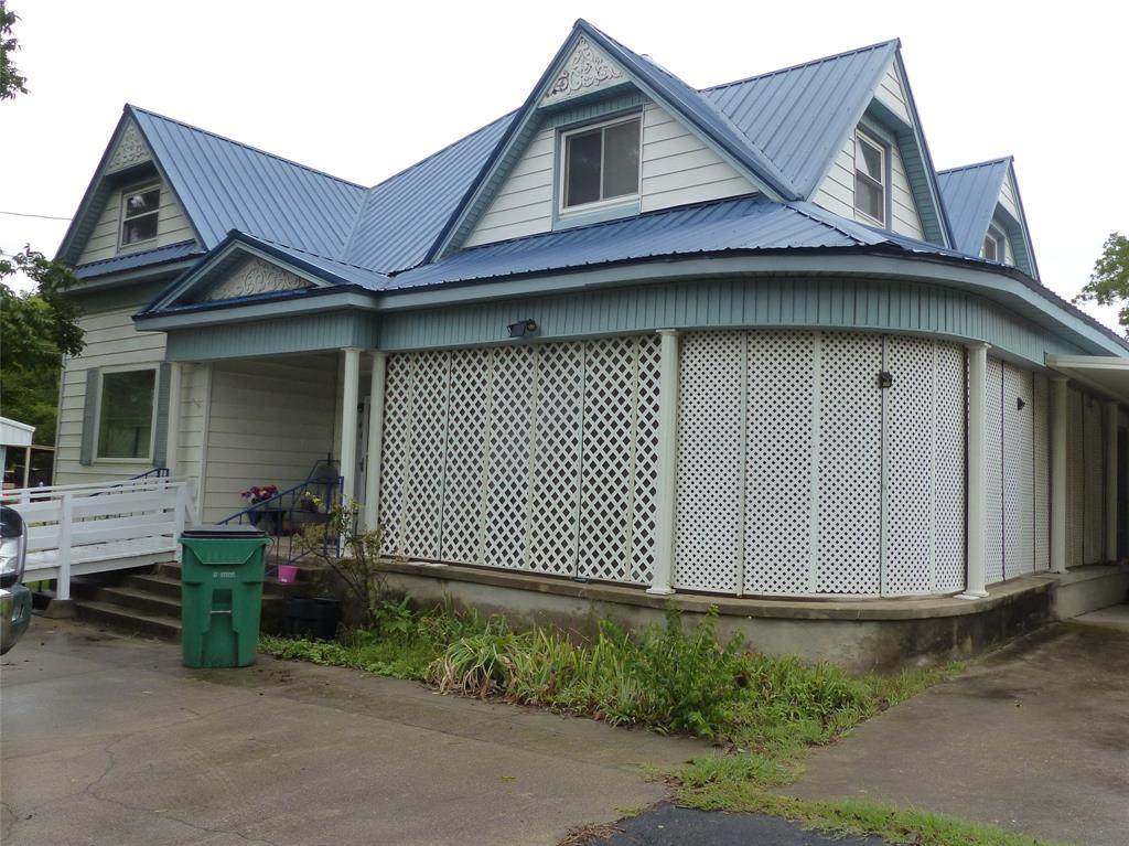 217 5th Street - Photo 1