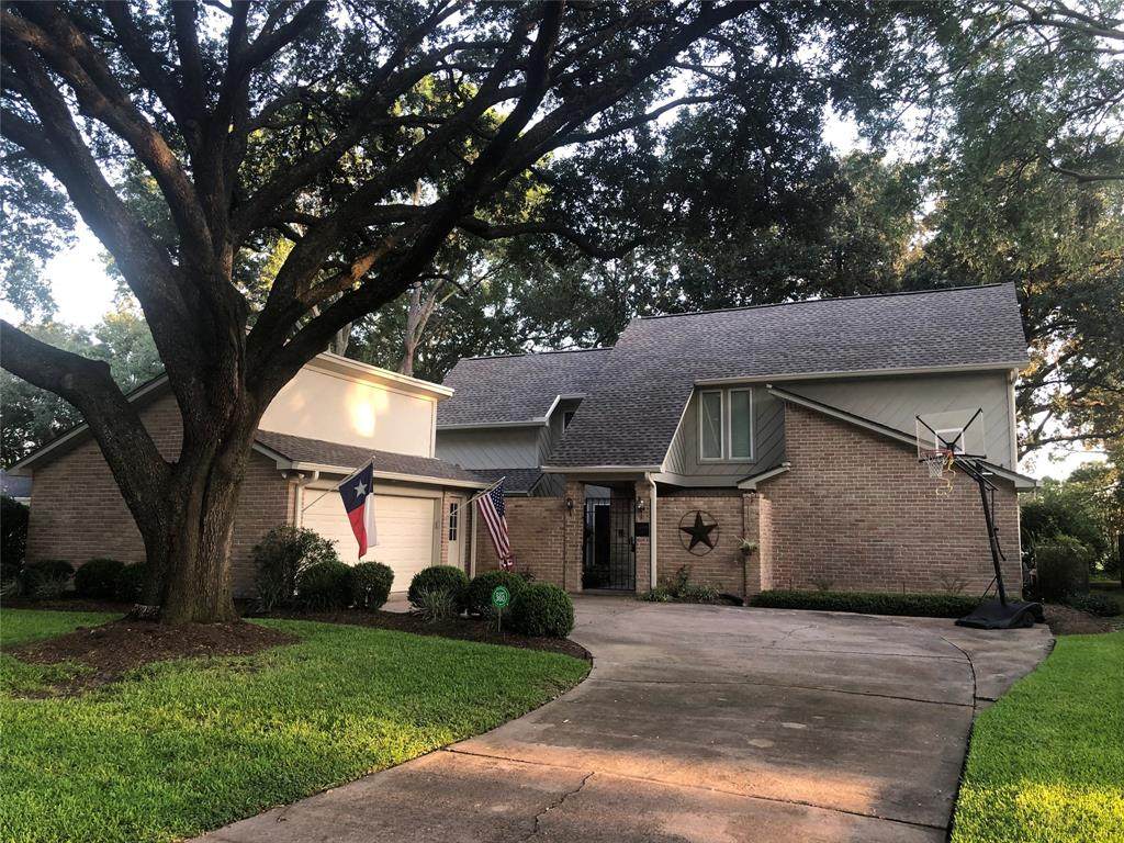 14939 El Miranda Drive - Photo 1